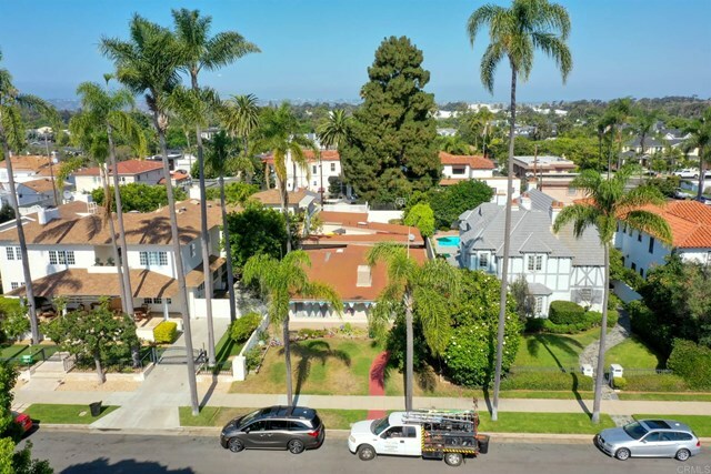 Property Photo: 820 J Avenue CA 92118