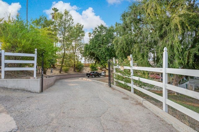 Property Photo: 1820 Terrace Drive CA 92544