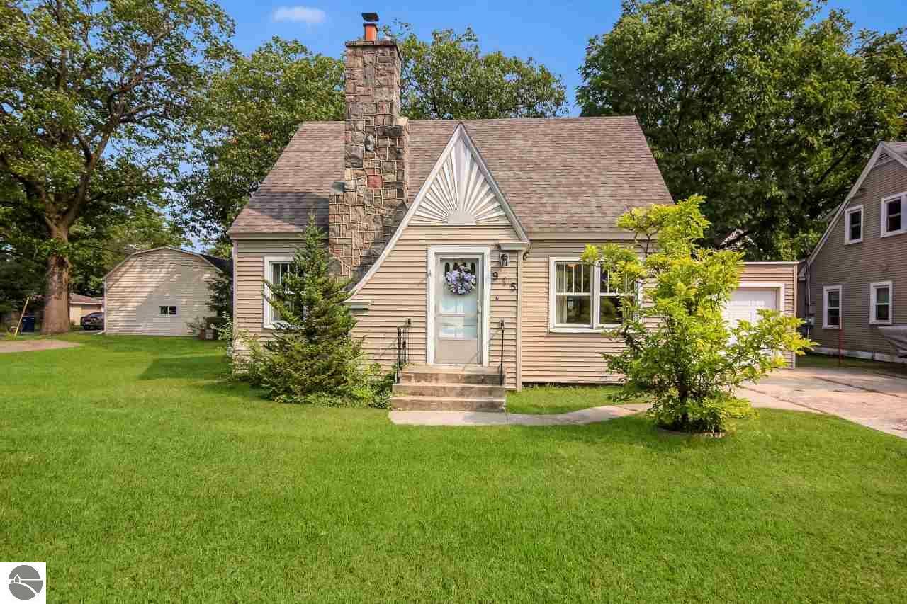 Property Photo: 915 S Division Street MI 49684