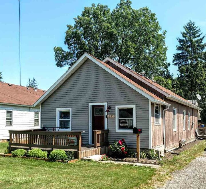 621 Hosmer  Saint Charles MI 48655 photo