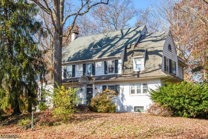 Property Photo:  211 Midway Ave  NJ 07023 