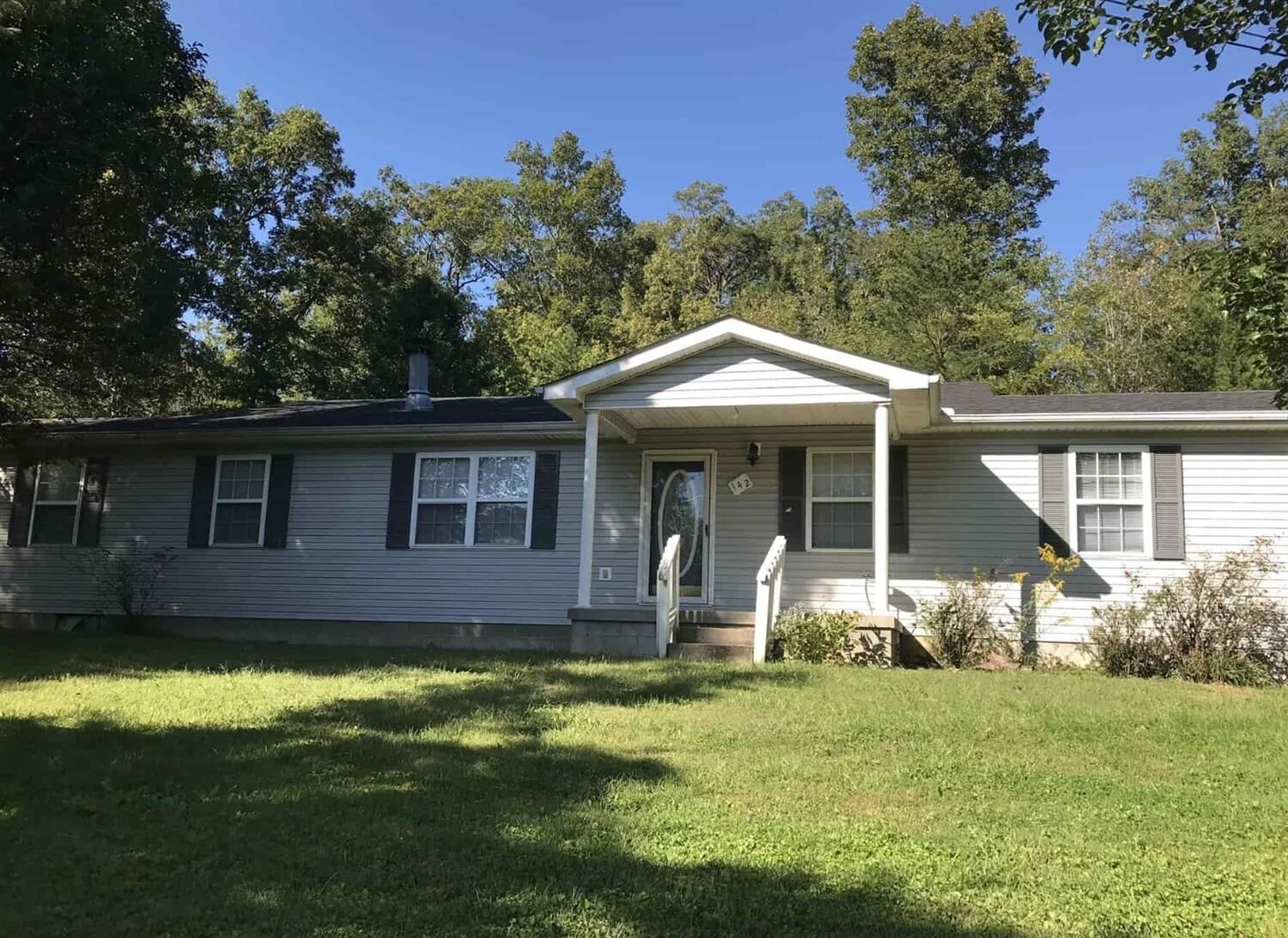 Property Photo: 142 Parker Lane KY 40403
