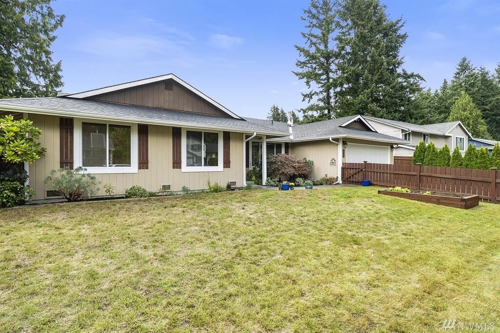 Property Photo:  635 NE Conifer Dr  WA 98311 