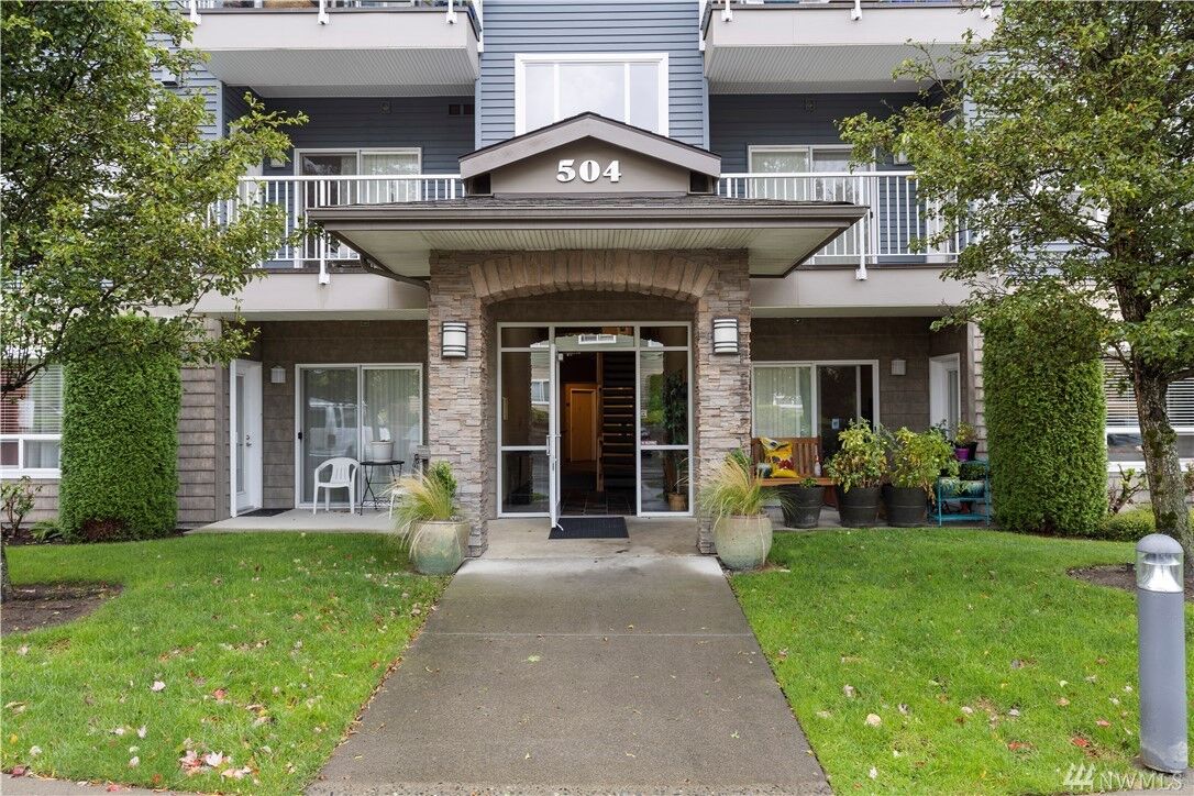 Property Photo:  504  Darby Drive 203  WA 98226 