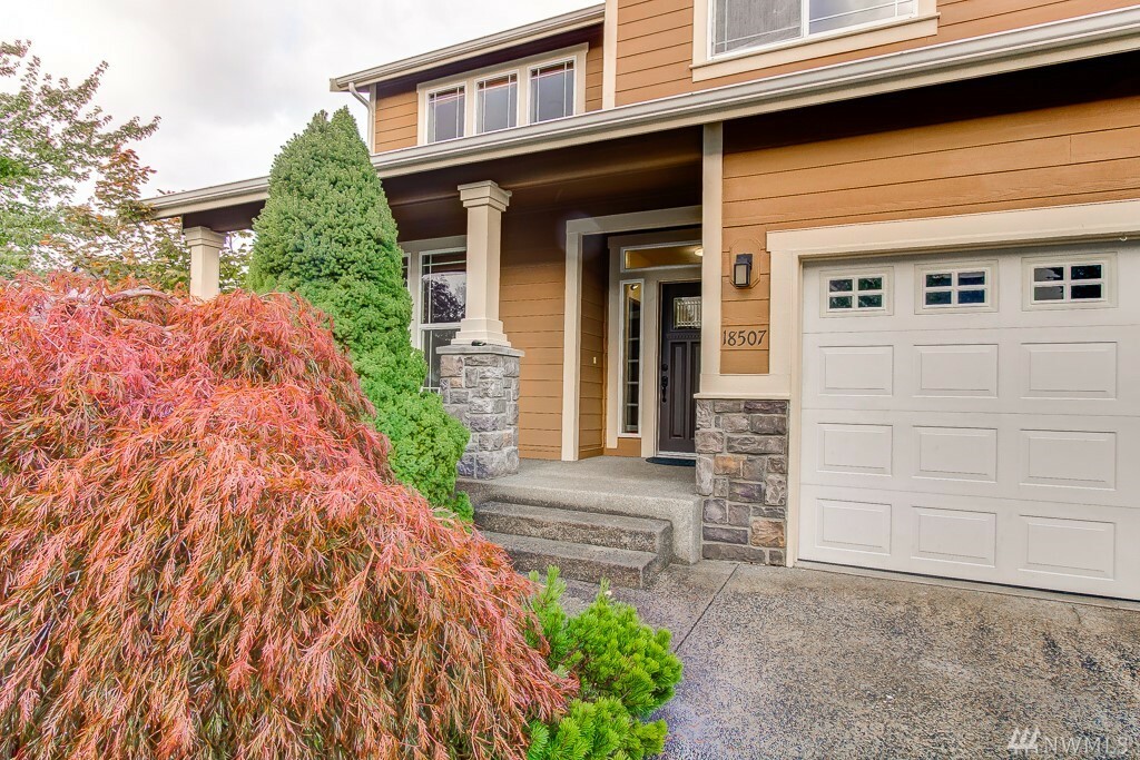 Property Photo: 18507 112th Ave E WA 98374