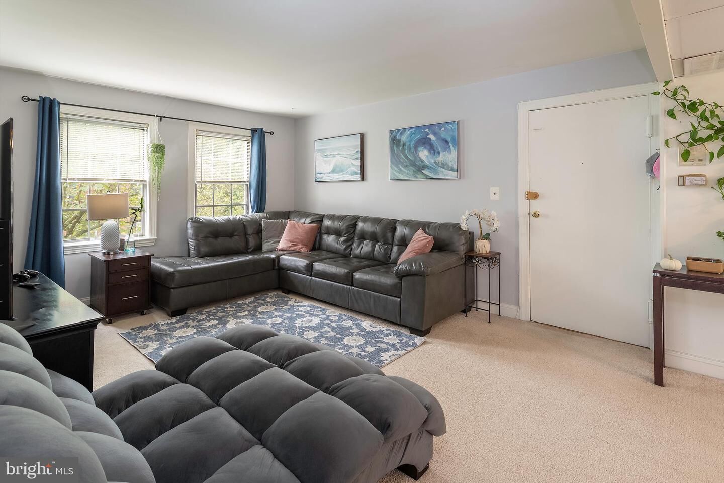 Property Photo:  6733 W Wakefield Drive B2  VA 22307 