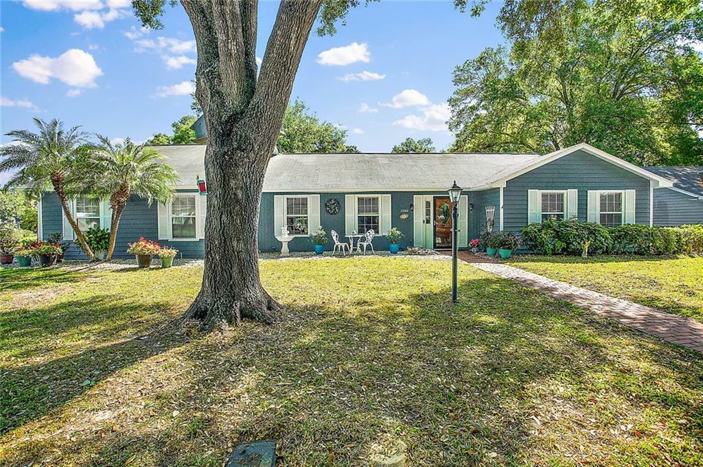 Property Photo:  1200 Gardner Street  FL 32757 