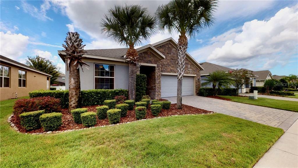 Property Photo:  564 Kistler Circle  FL 34715 