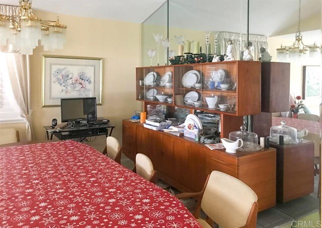 Property Photo:  425 Swallow Ln  CA 95240 