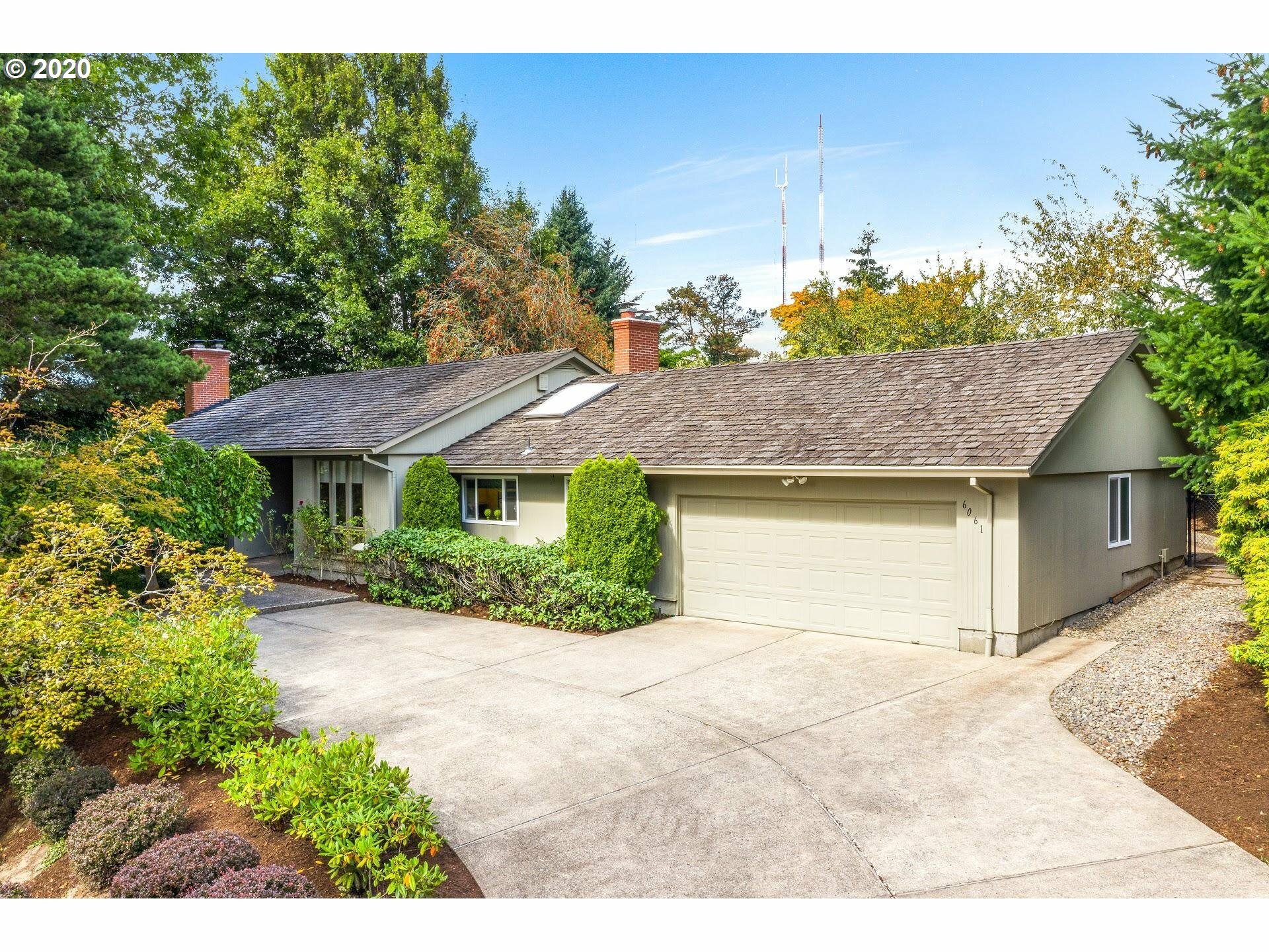 6061 SW Madison Ct  Portland OR 97221 photo