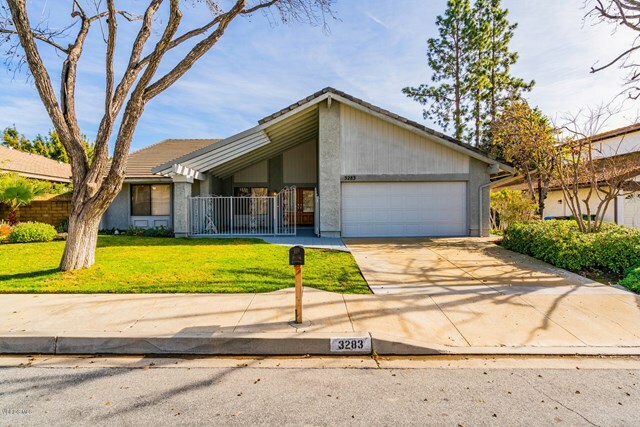 Property Photo:  3283 Sawtooth Court  CA 91362 