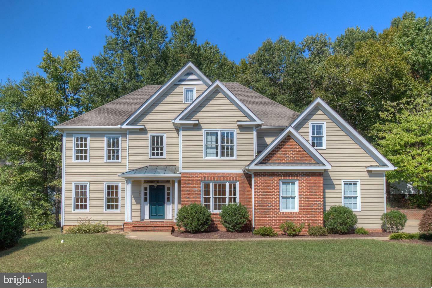 Property Photo:  809 Winterberry Drive  VA 22405 