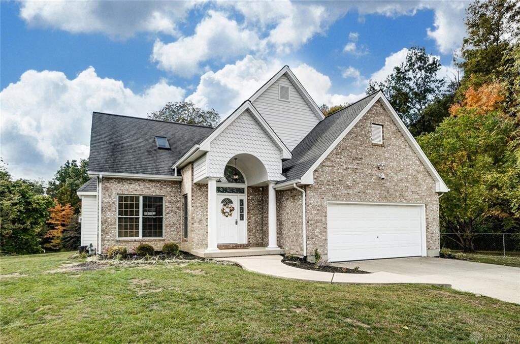 Property Photo: 184 Regal Drive OH 45177