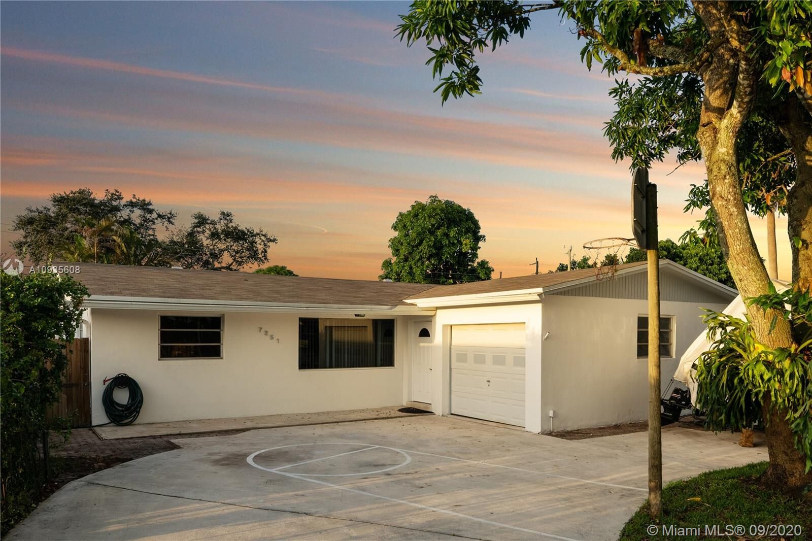 Property Photo: 7251 Branch St FL 33024