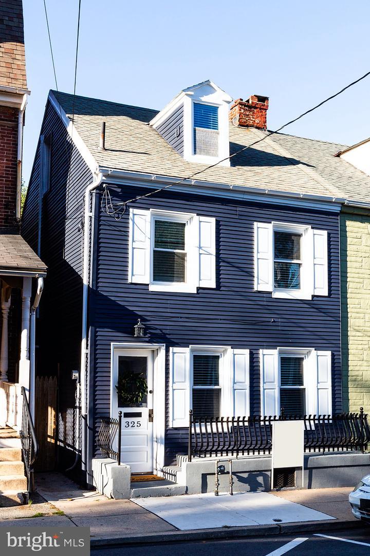Property Photo: 325 W Walnut Street PA 17603