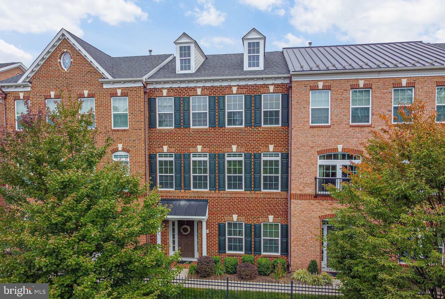 Property Photo: 531 Raymond Drive 42 PA 19382