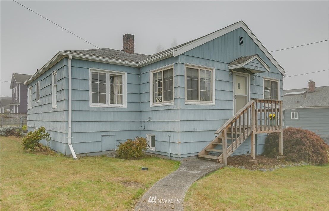 Property Photo:  4103 SW 100th Street  WA 98146 