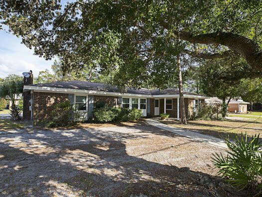 Property Photo:  344 NW Lake Drive  FL 32548 