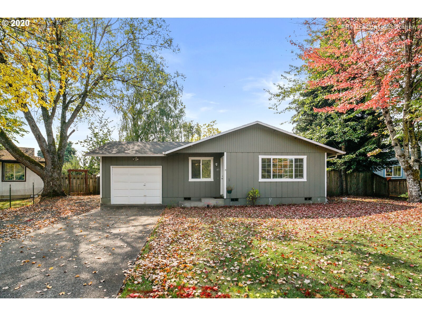 Property Photo:  471 NE 3rd St  OR 97396 