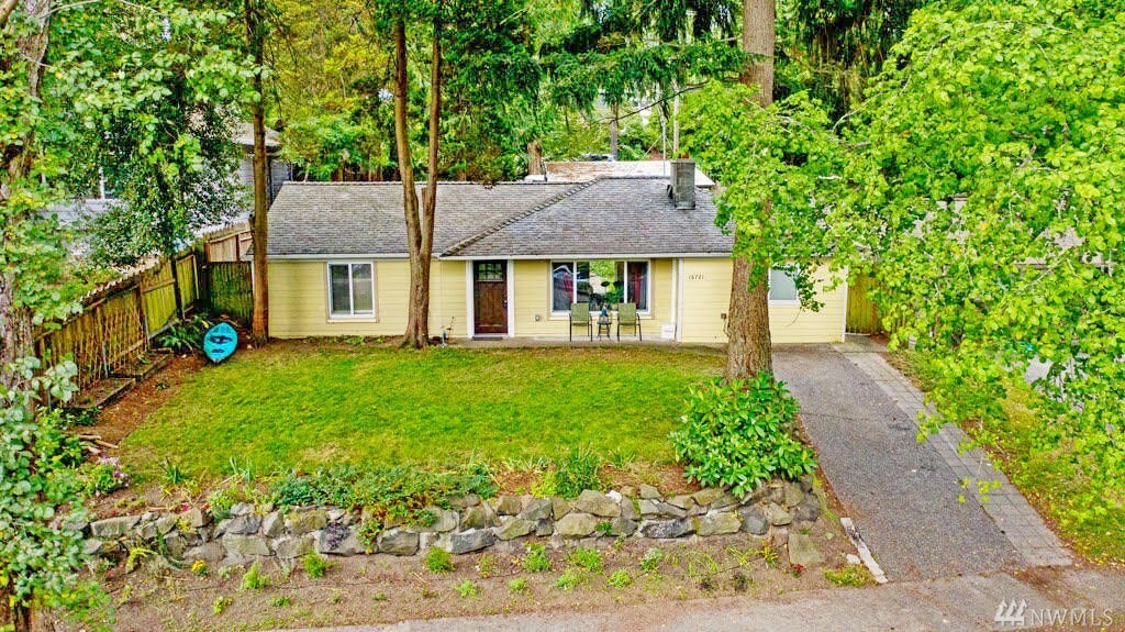 Property Photo:  16721 41st Ave NE  WA 98155 