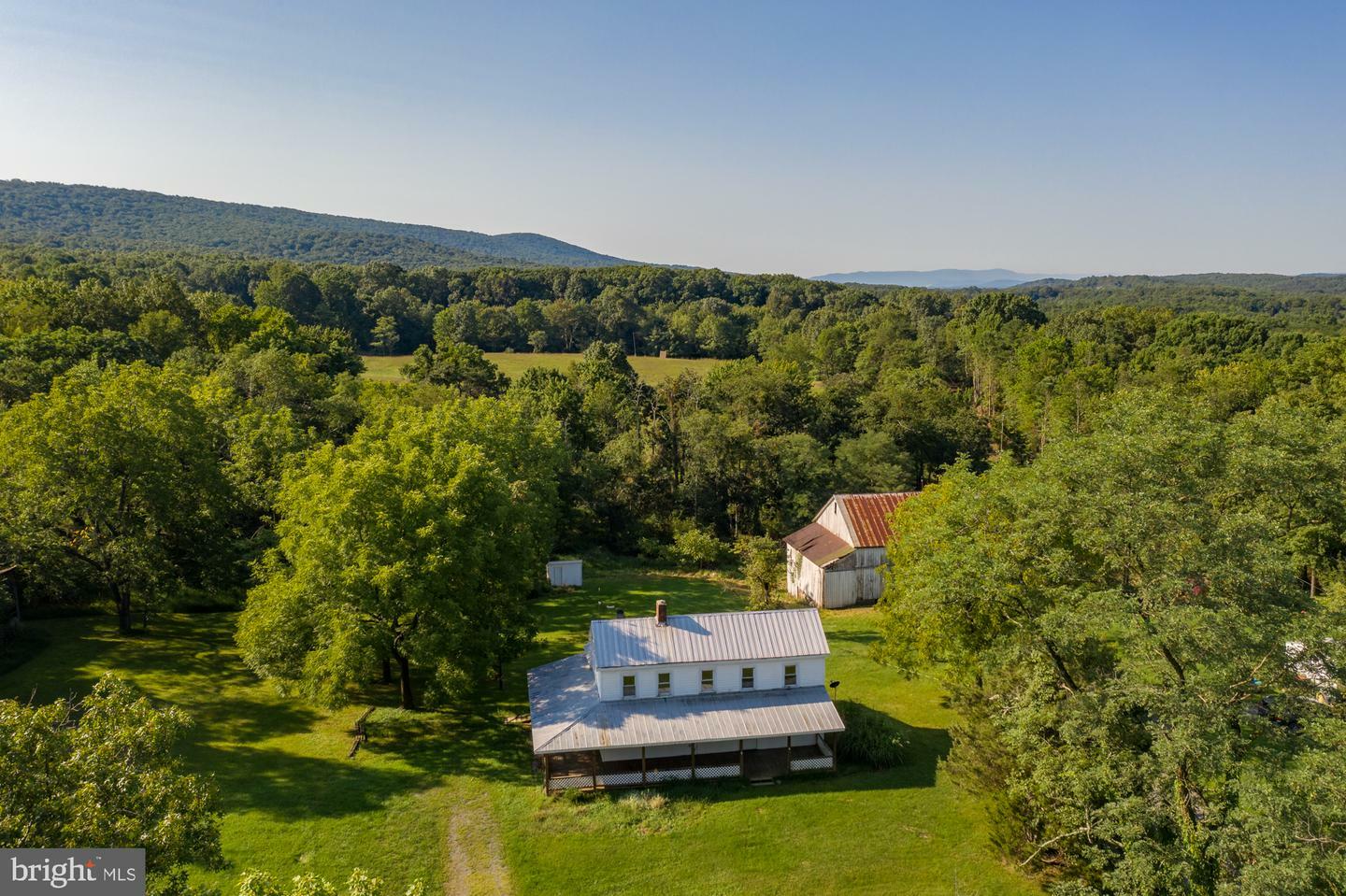 Property Photo: 481 Mauzy Road WV 25411