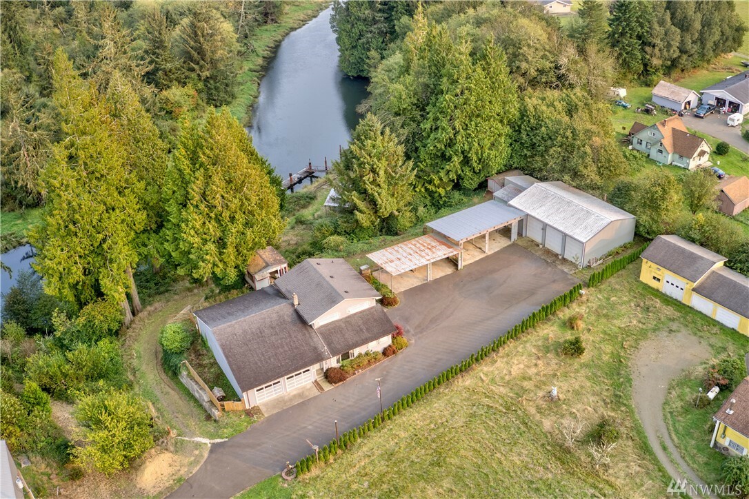 Property Photo: 13 Raistakka Rd WA 98643