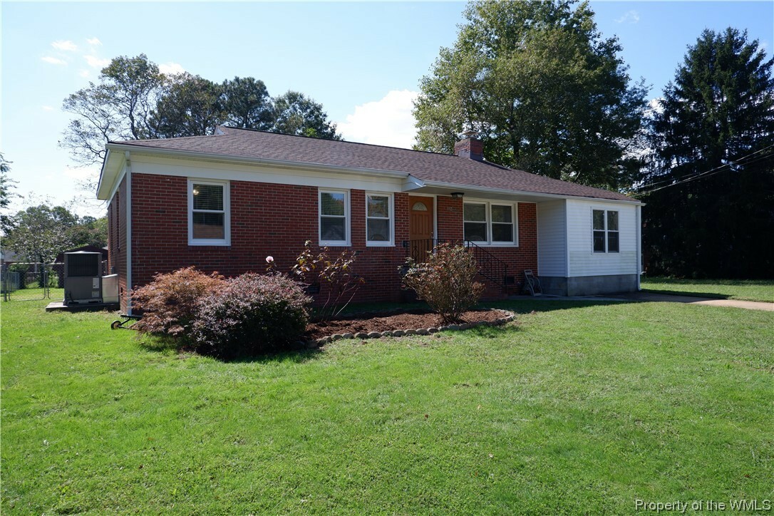 Property Photo:  104 Deal Drive  VA 23608 