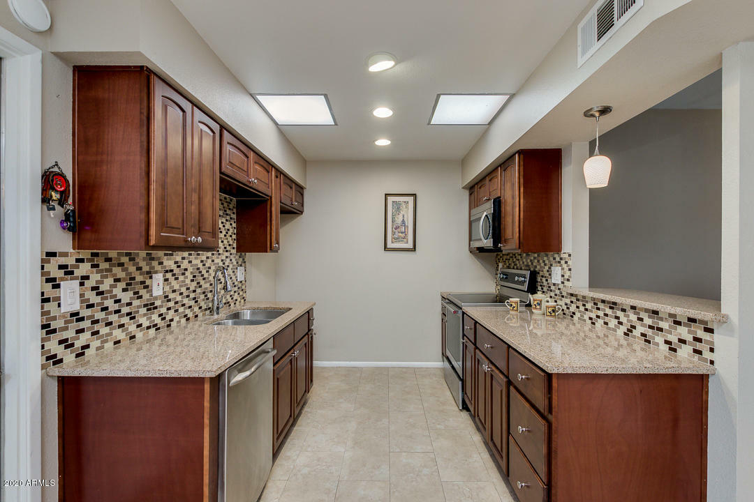 Property Photo:  13406 N Emberwood Drive  AZ 85351 