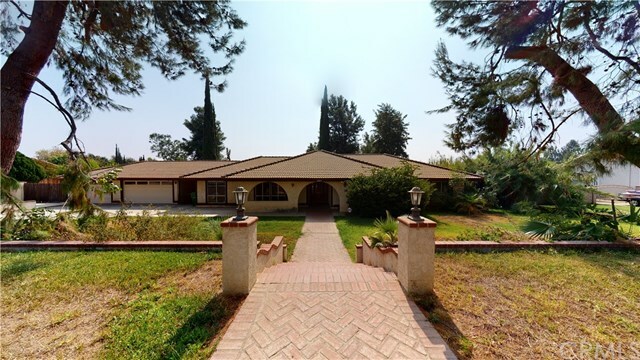 Property Photo:  28043 Morrey Lane  CA 92555 