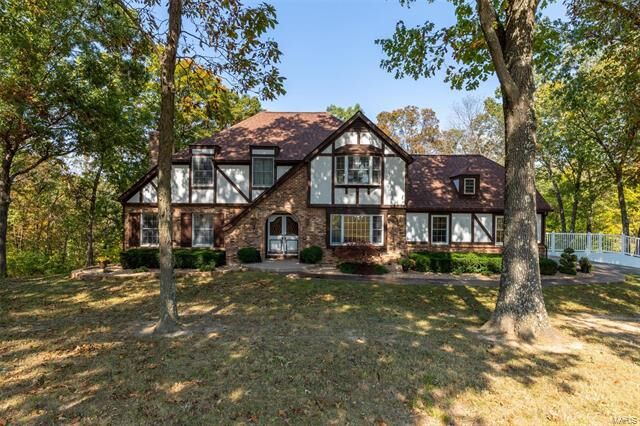 Property Photo: 2179 Rock N Horse Farms Drive 63028