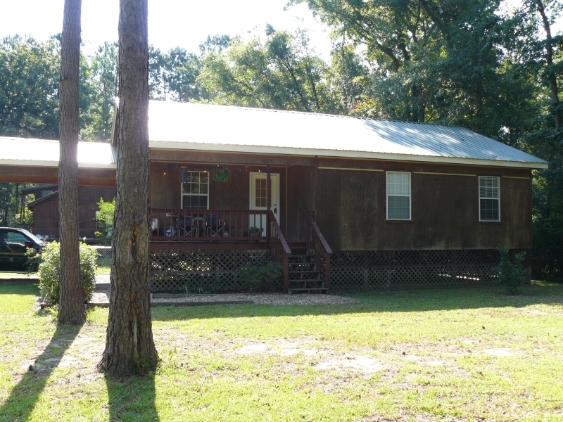 Property Photo:  7 Landing Rd.  MS 39401 