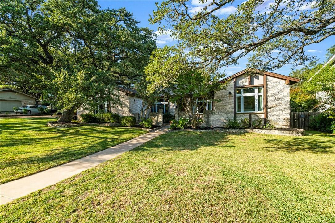 Property Photo:  11213 Della Torre Drive  TX 78750 