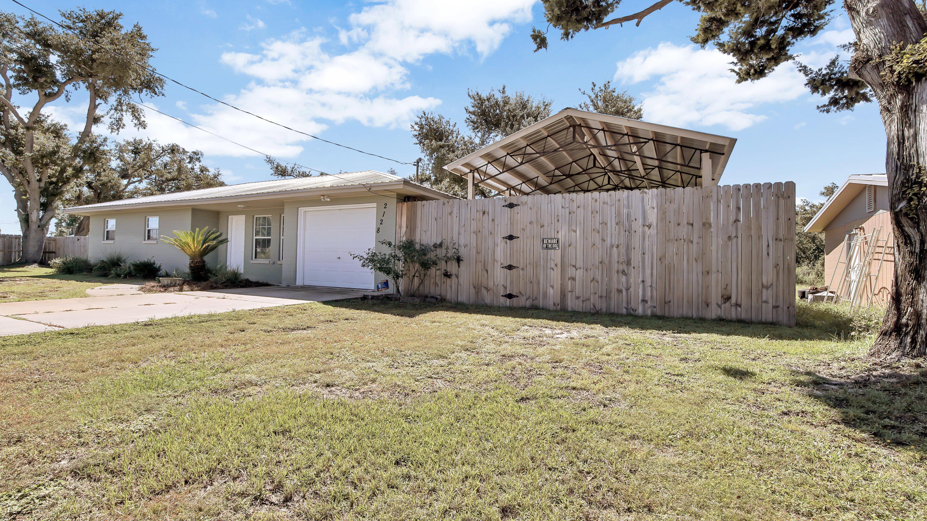 Property Photo: 2128 E 8th Street FL 32401