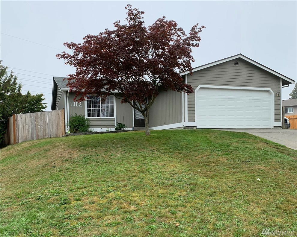 Property Photo:  1002 89th Dr NE  WA 98258 