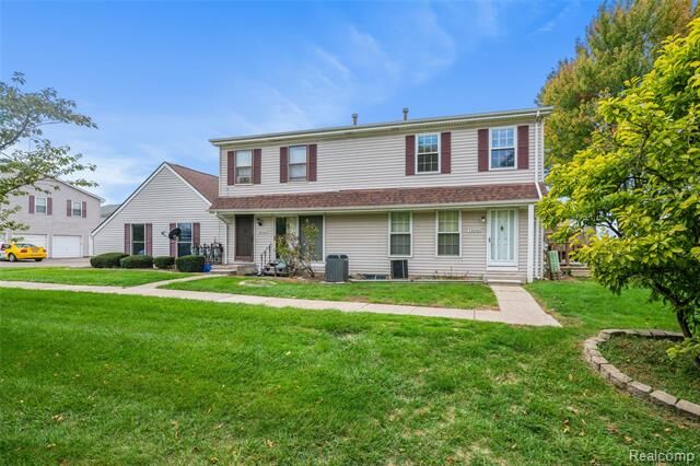 Property Photo:  28446 Raleigh Crescent Drive  MI 48051 