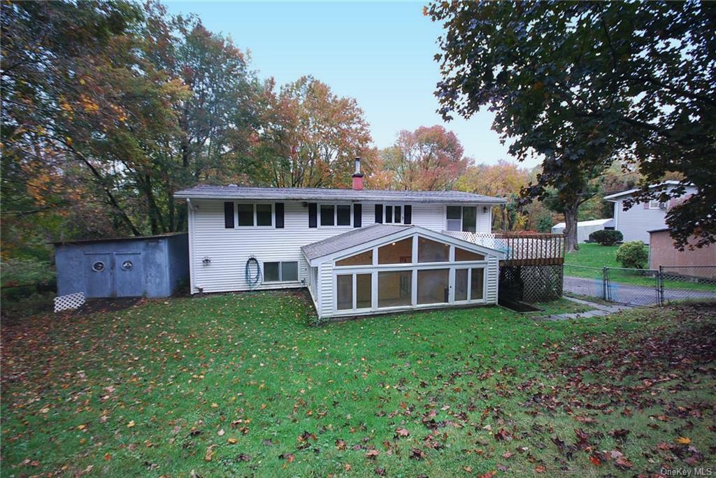 Property Photo:  15 Hilltop Drive  NY 10541 