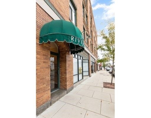 Property Photo:  315 Rantoul Street 401  MA 01915 