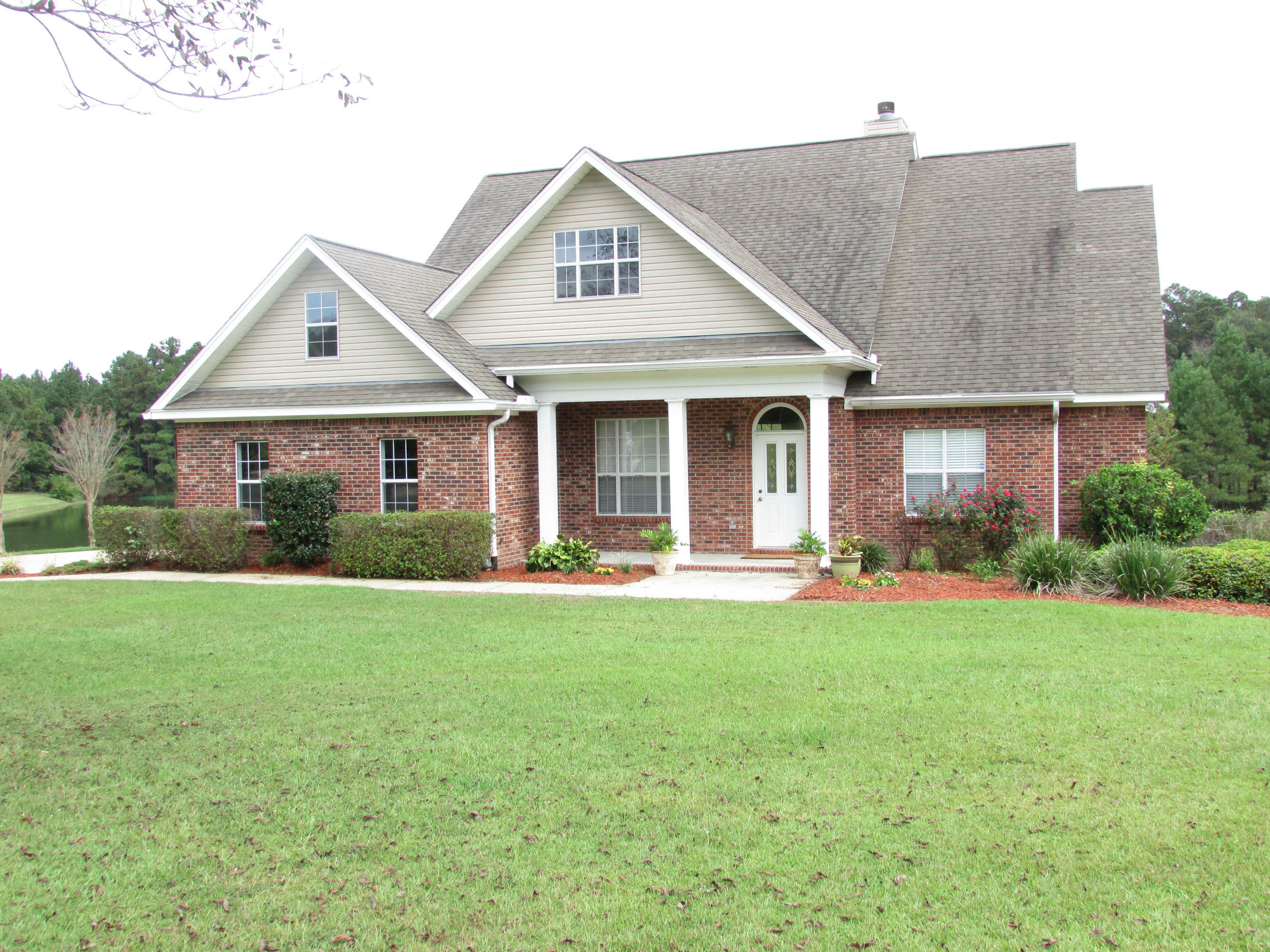 Property Photo:  26 Twin Lakes  MS 39401 