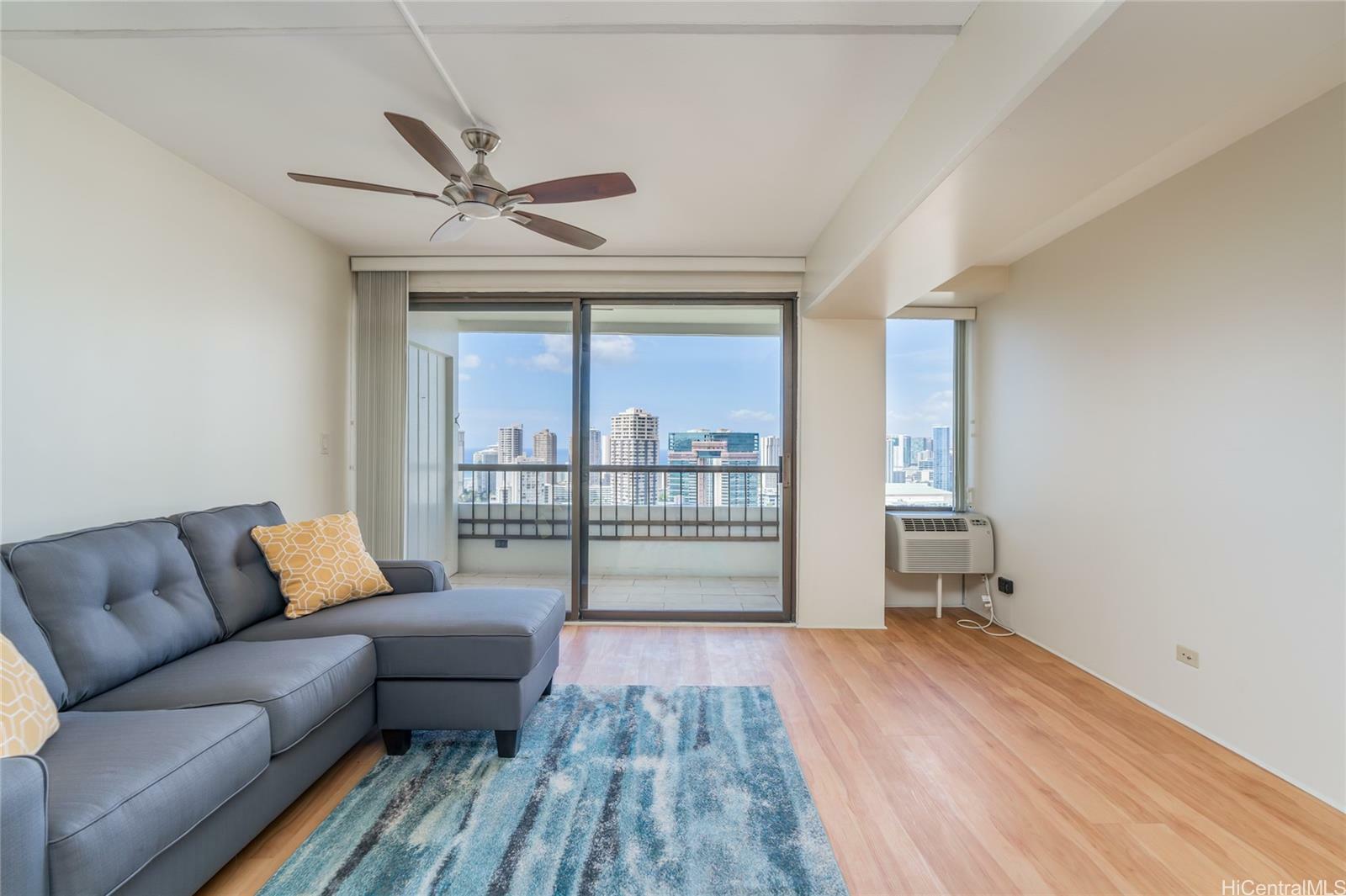 Property Photo:  2333 Kapiolani Boulevard 3313  HI 96826 