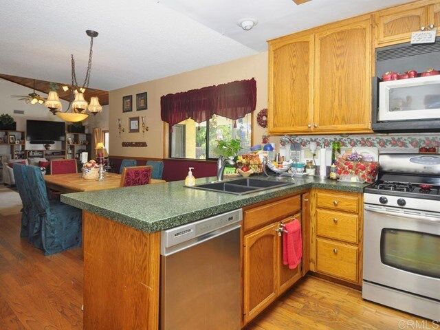 Property Photo:  932 Tierra Dura Rd  CA 92069 