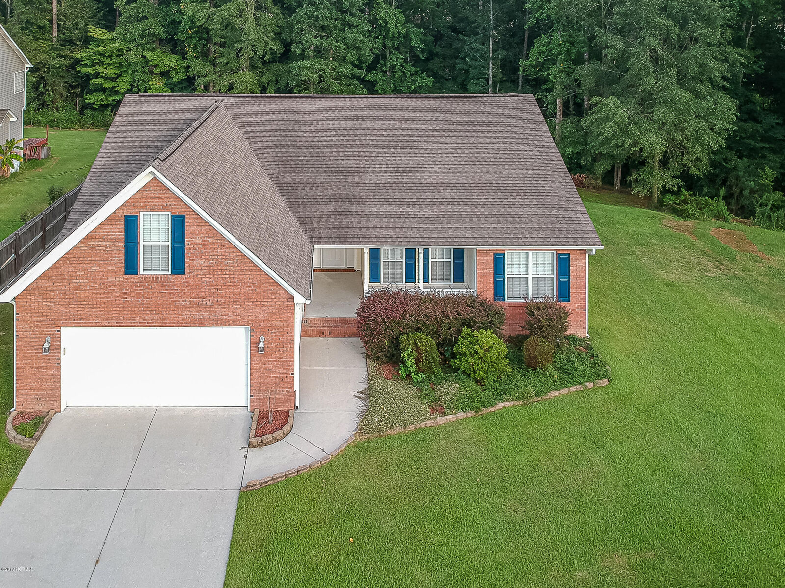 Property Photo:  136 Mendover Drive  NC 28546 