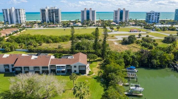 3207 S Lakeview Circle 6204  Hutchinson Island FL 34949 photo