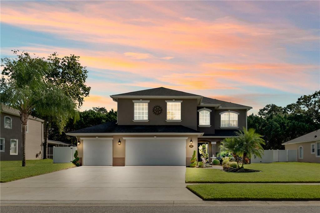 Property Photo:  450 Suncrest Court  FL 32765 