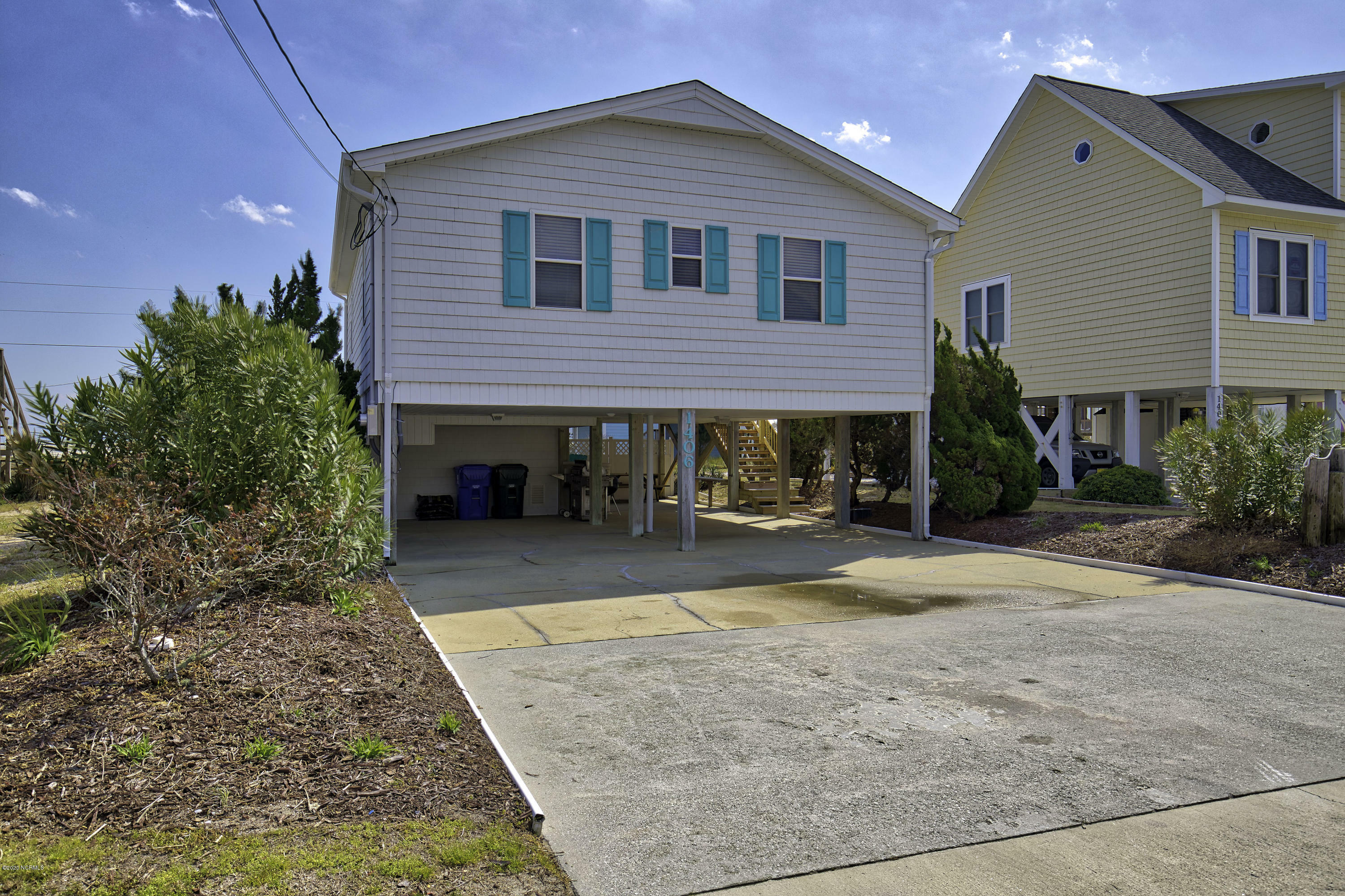 Property Photo:  1406 N Topsail Drive  NC 28445 