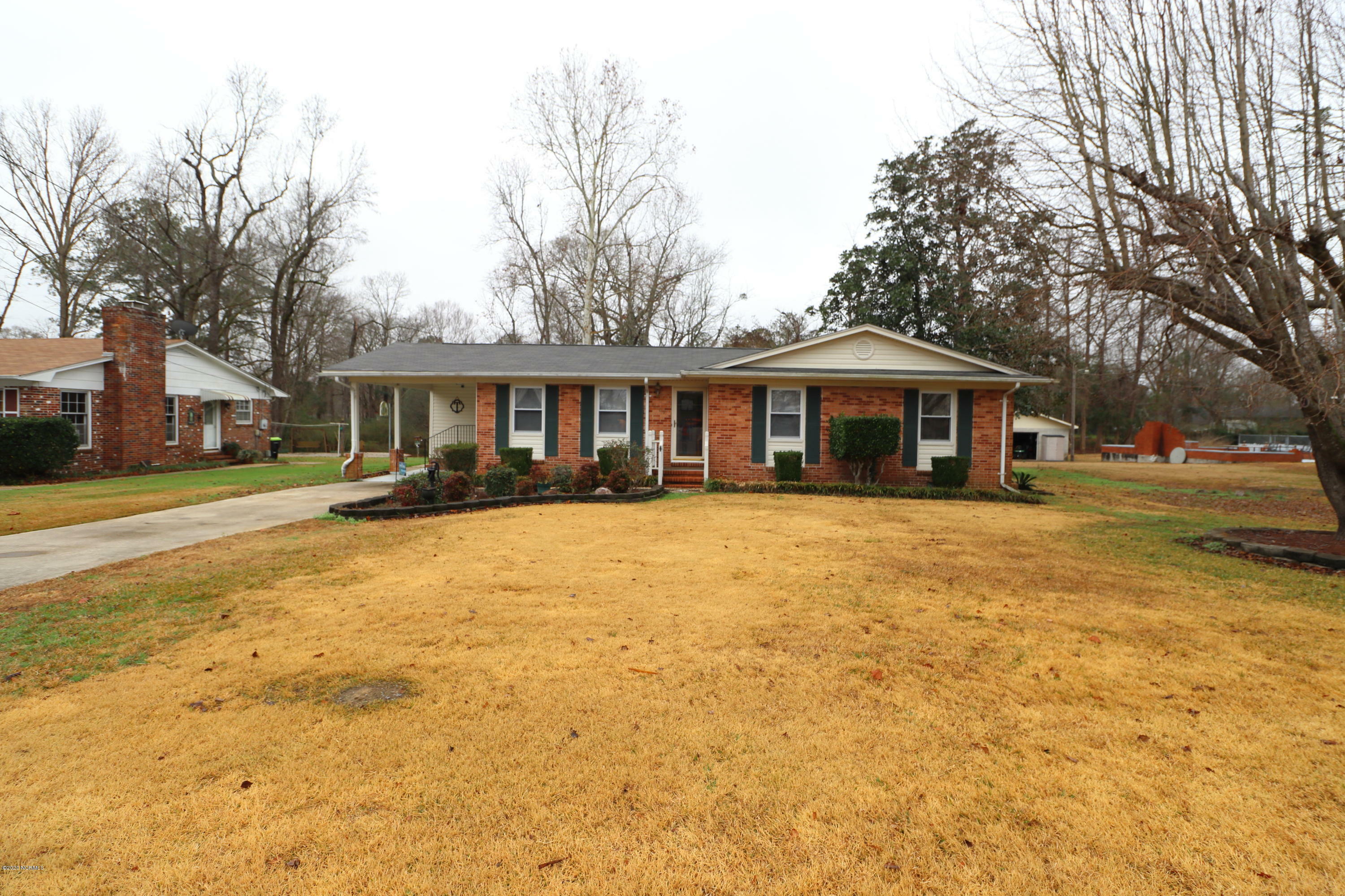 Property Photo:  1009 Shirley Drive  NC 28540 