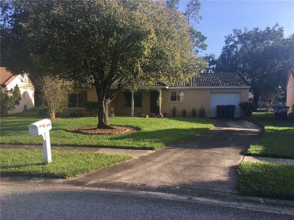 Property Photo:  10481 Montpelier Circle  FL 32821 