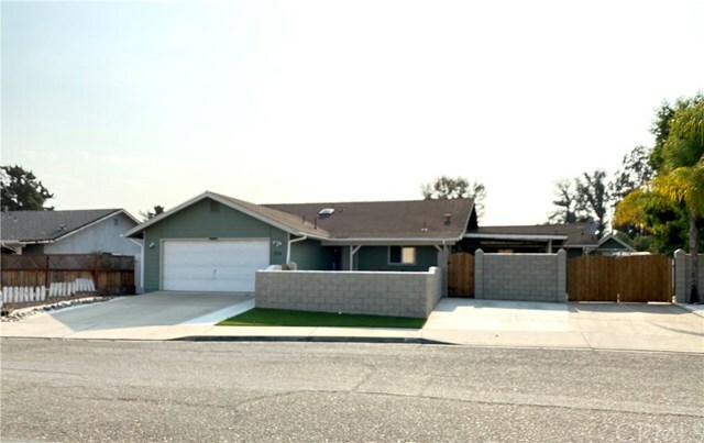 Property Photo:  576 Felicity Way  CA 93444 