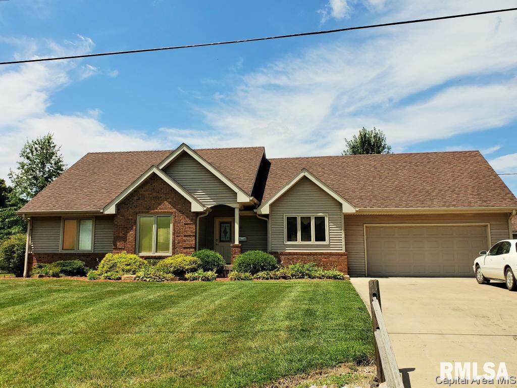 Property Photo: 25 Lincoln St IL 61448