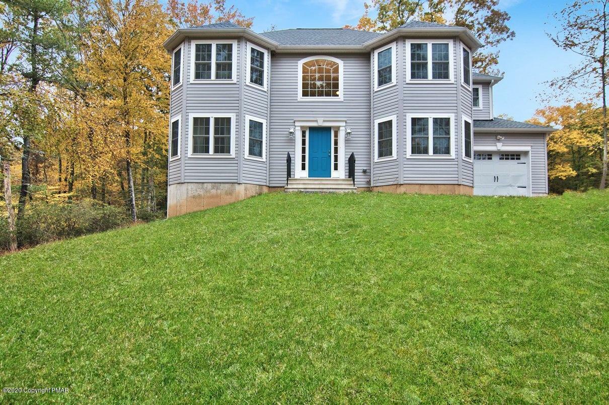 Property Photo: 322 Lees Run Circle PA 18302