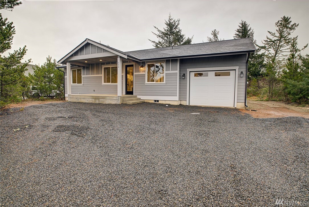 Property Photo:  640 Lake Island Ave SE  WA 98569 